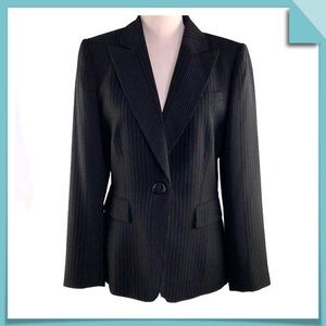 Isabella DeMarco Black Pinstriped Blazer Size 8